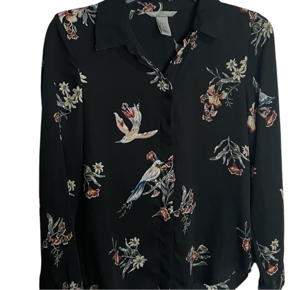 H&M Black Sparrow Print Button Front Long-Sleeve Top - Picture 4 of 7